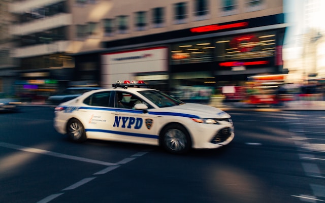 2 officers injured after NYPD car collides with MTA vehicle in Queens ...